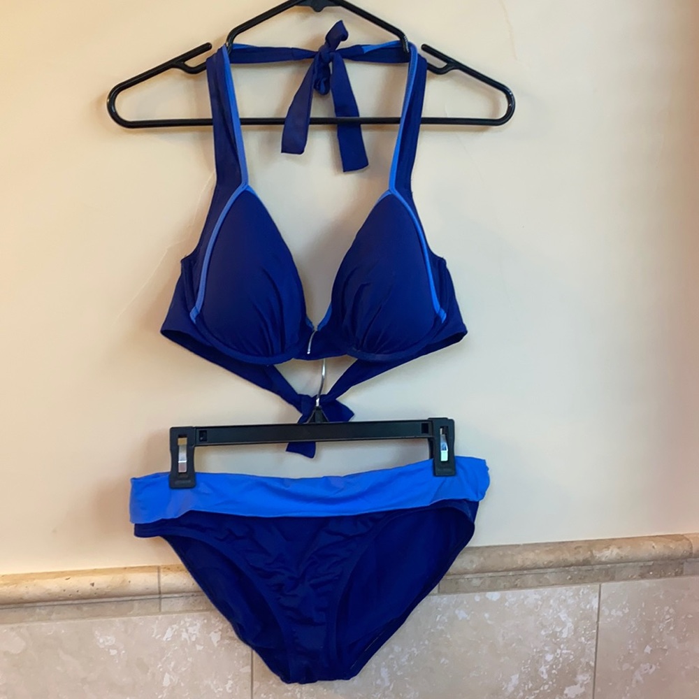 PERFECT Tommy Bahama blue bikini